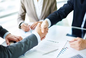 Первые партии продукции полученные в результате контракта